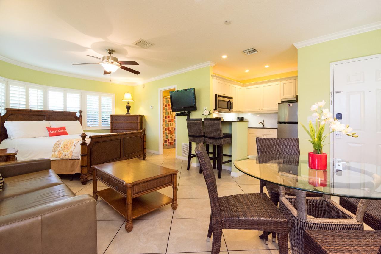 Tropical Beach Resorts - Sarasota سيستا كي المظهر الخارجي الصورة