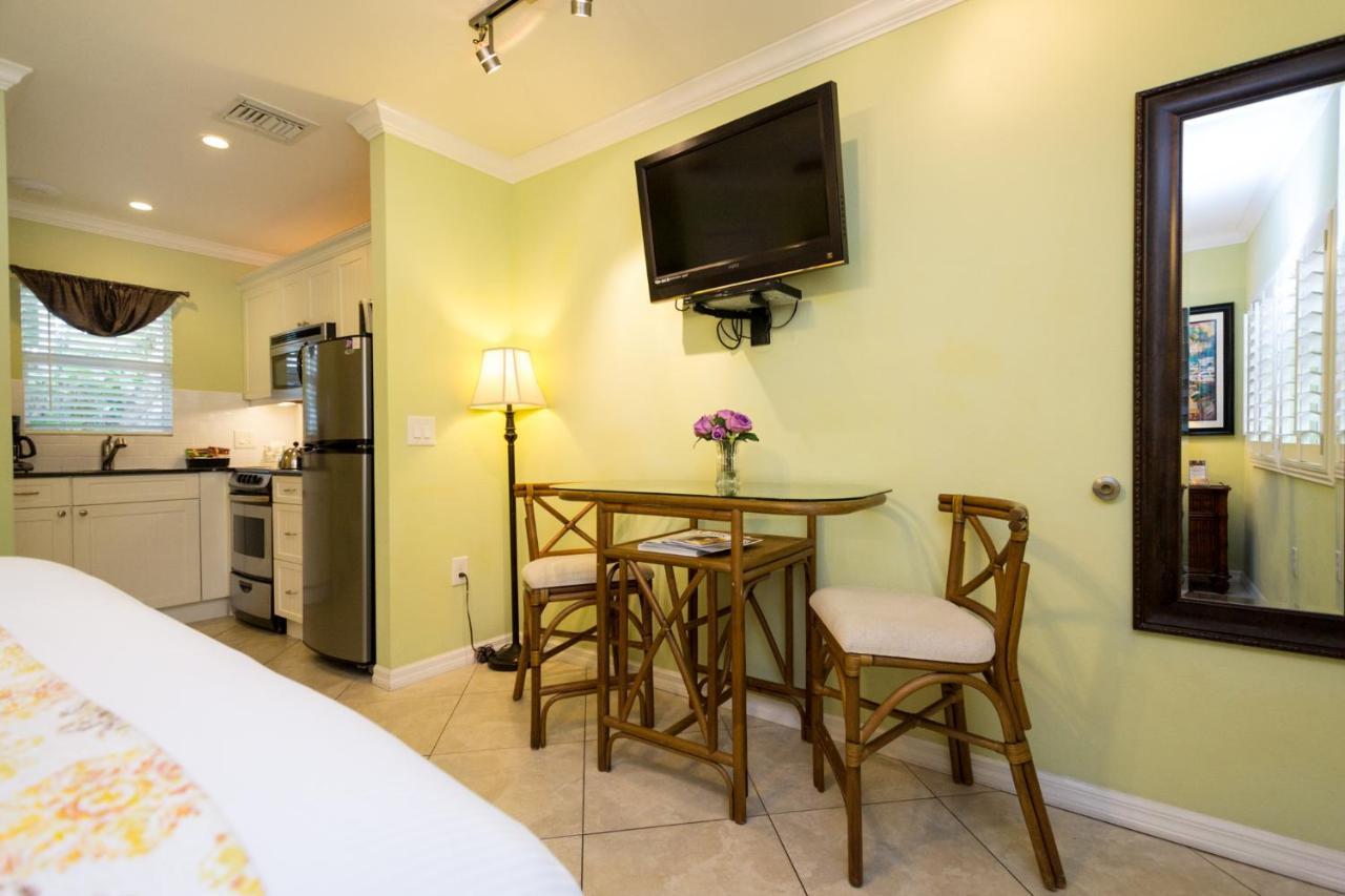 Tropical Beach Resorts - Sarasota سيستا كي المظهر الخارجي الصورة